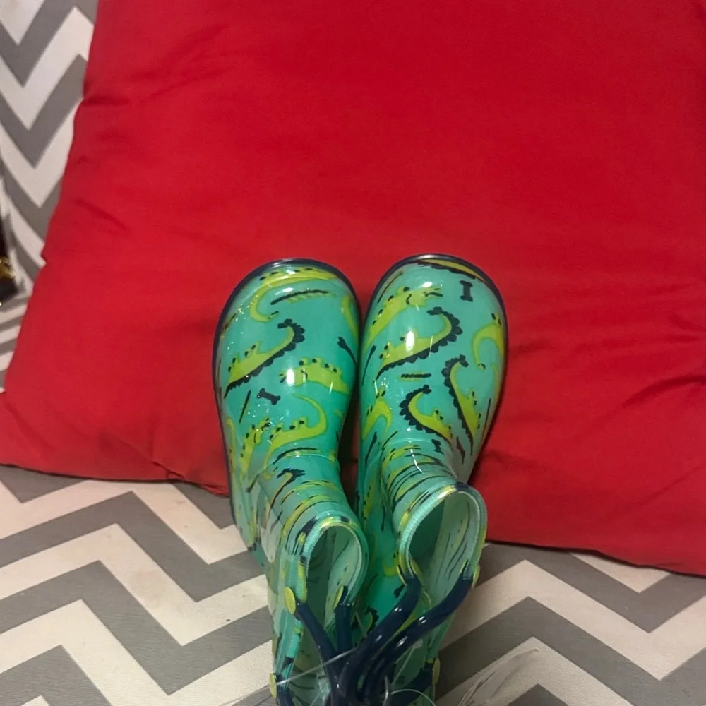 Kids' Vibrant Patterned Rain Boots - Blue and Green
